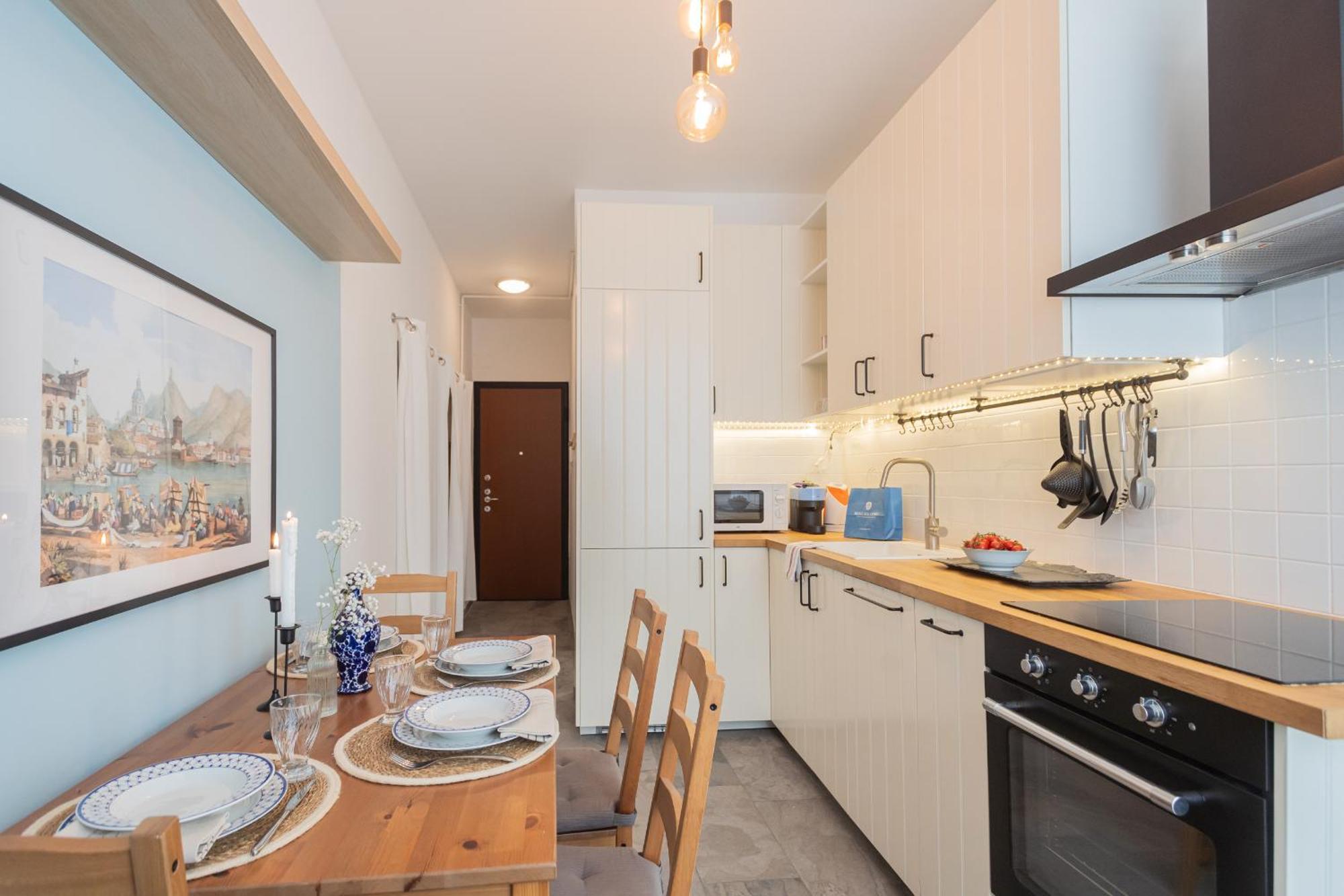 Old Court Hideaway By Rent All Como Bagian luar foto
