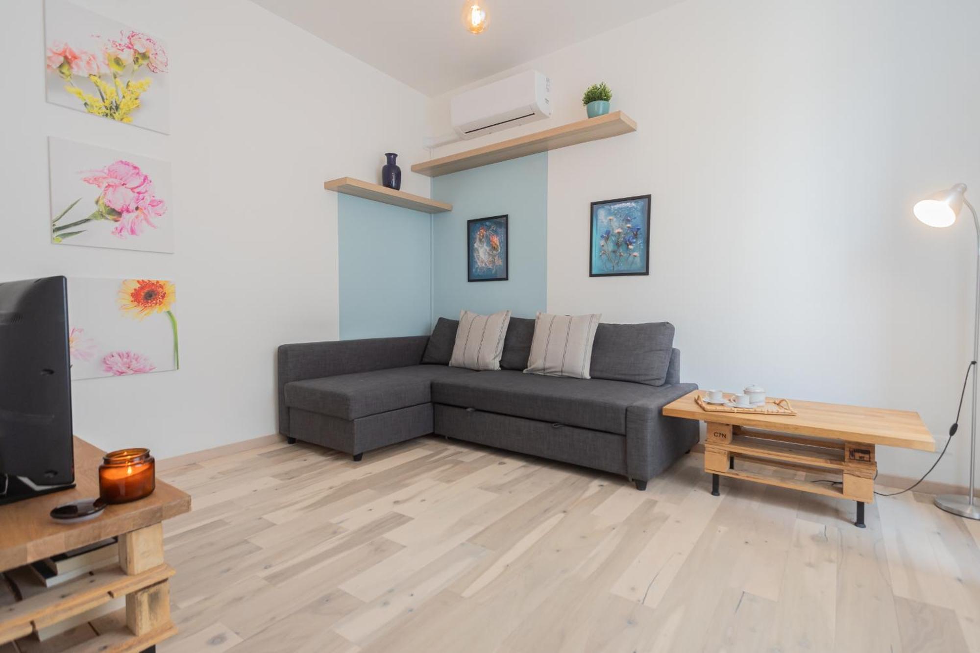 Old Court Hideaway By Rent All Como Bagian luar foto