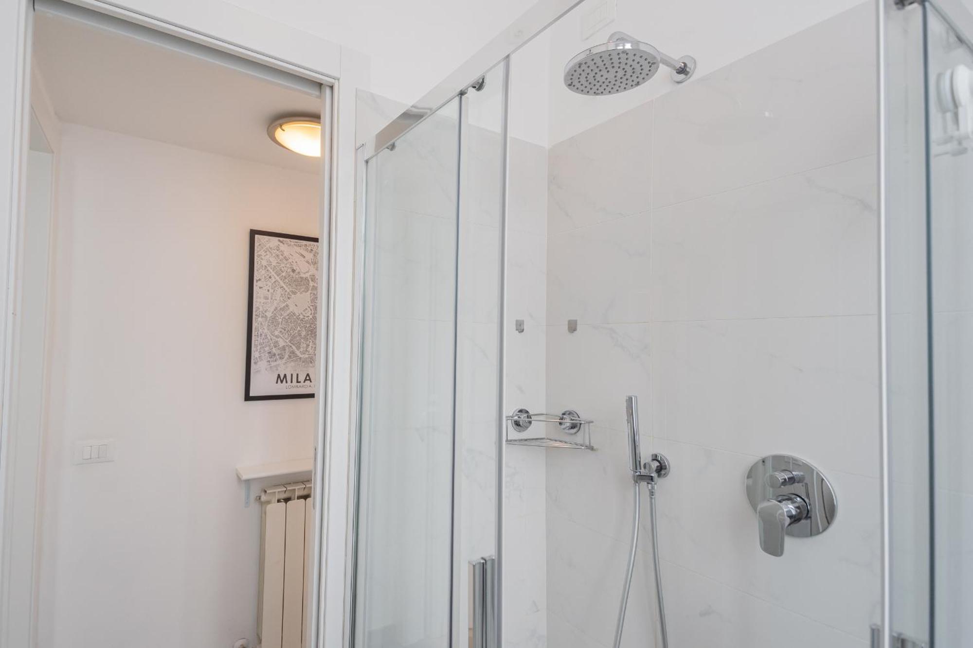 Old Court Hideaway By Rent All Como Bagian luar foto